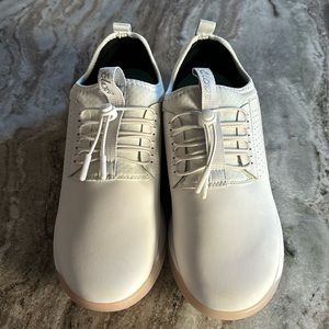 Clove white sneakers